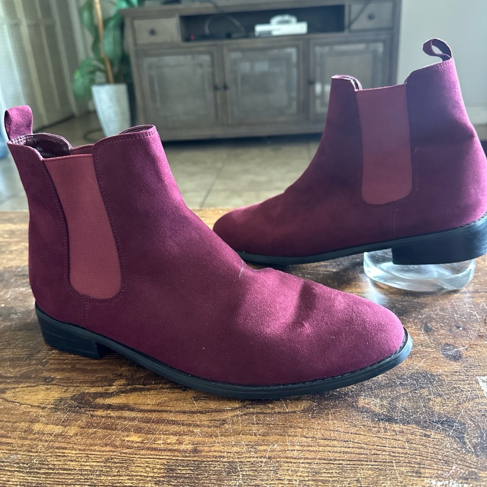 By Guess Men Chelsea‎ Ankle Boots Size 10M Burgundy Suede Classic Preppy Casual